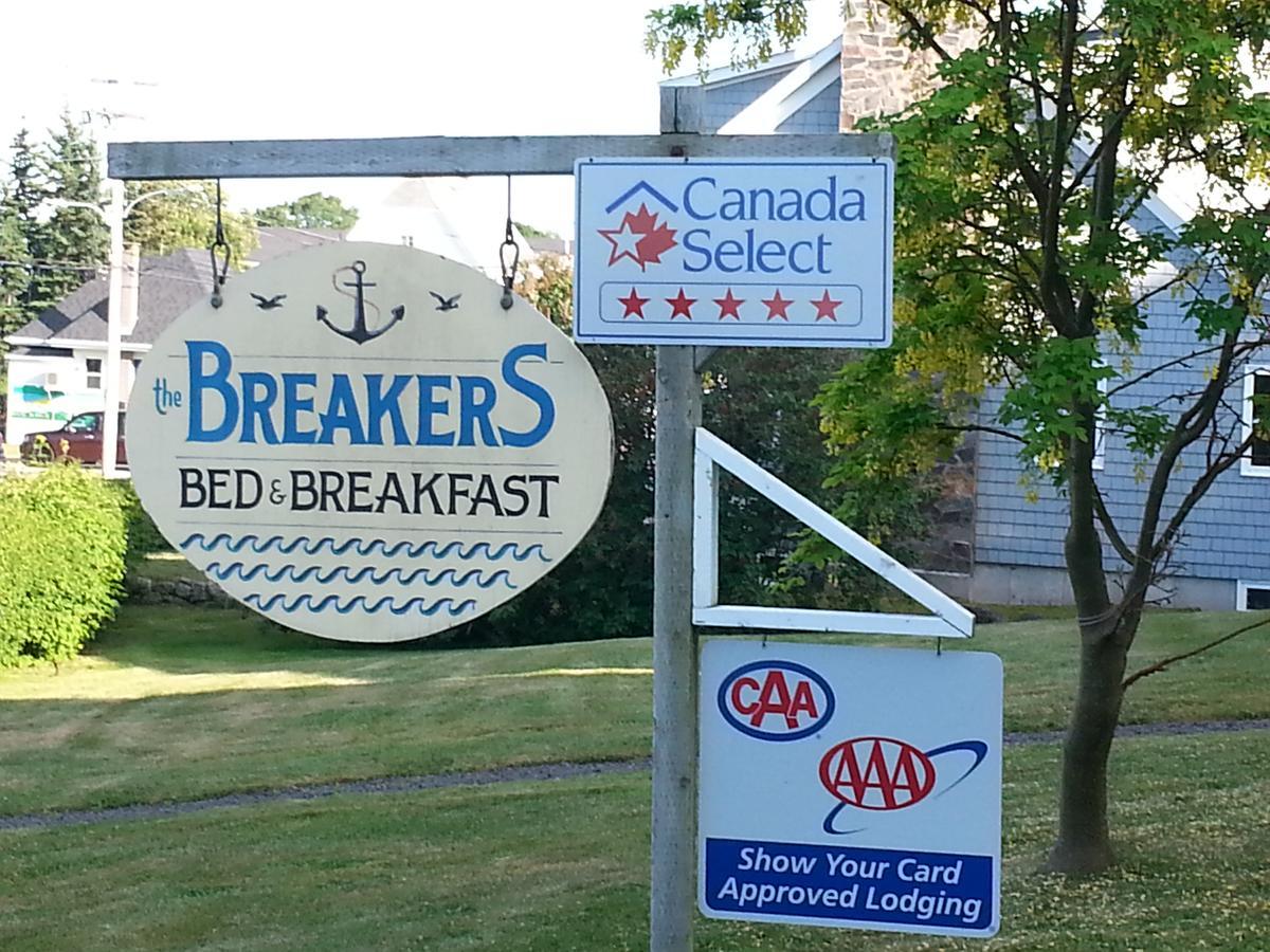 The Breakers Bed And Breakfast Digby Bagian luar foto
